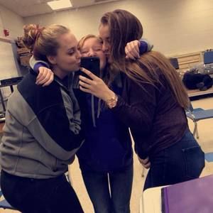 Meet your Posher, Kayla